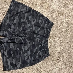 Lulu men’s shorts. Size is medium